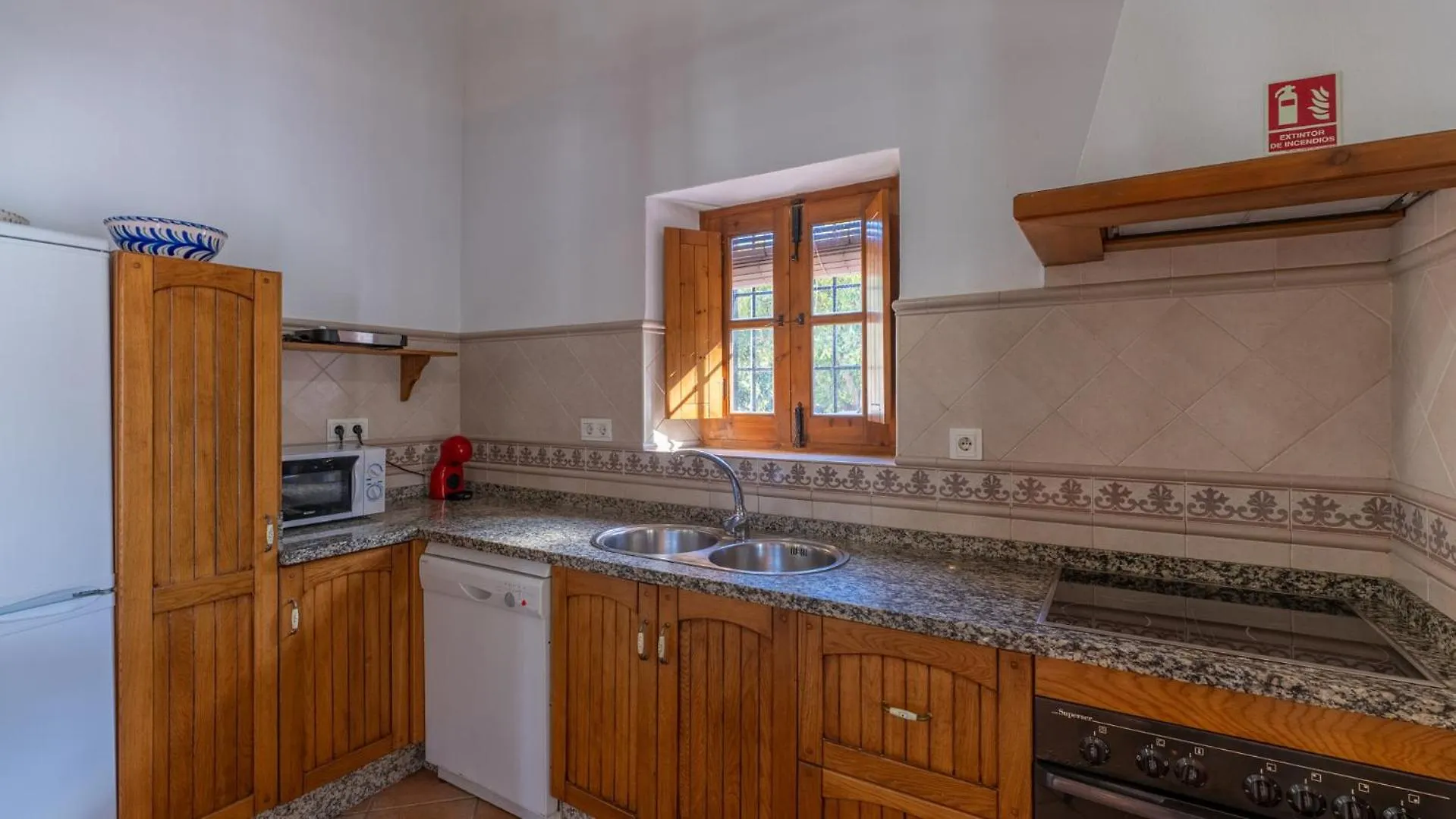 Cortijo Lomasol Villa Nerja 0*,